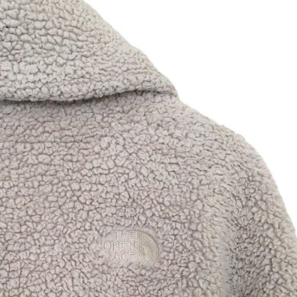 The North Face Half Zip Fleece Jacket - Picture 7 of 12